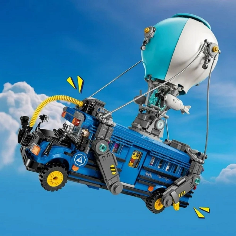 LEGO 77073 Fortnite Battle Bus - Collectible Fortnite Toy for Kids, Boys and Girls, Ages 10  - Pretend Play Set with 9 Minifigures from Video Game - Gift Ideas for Fans