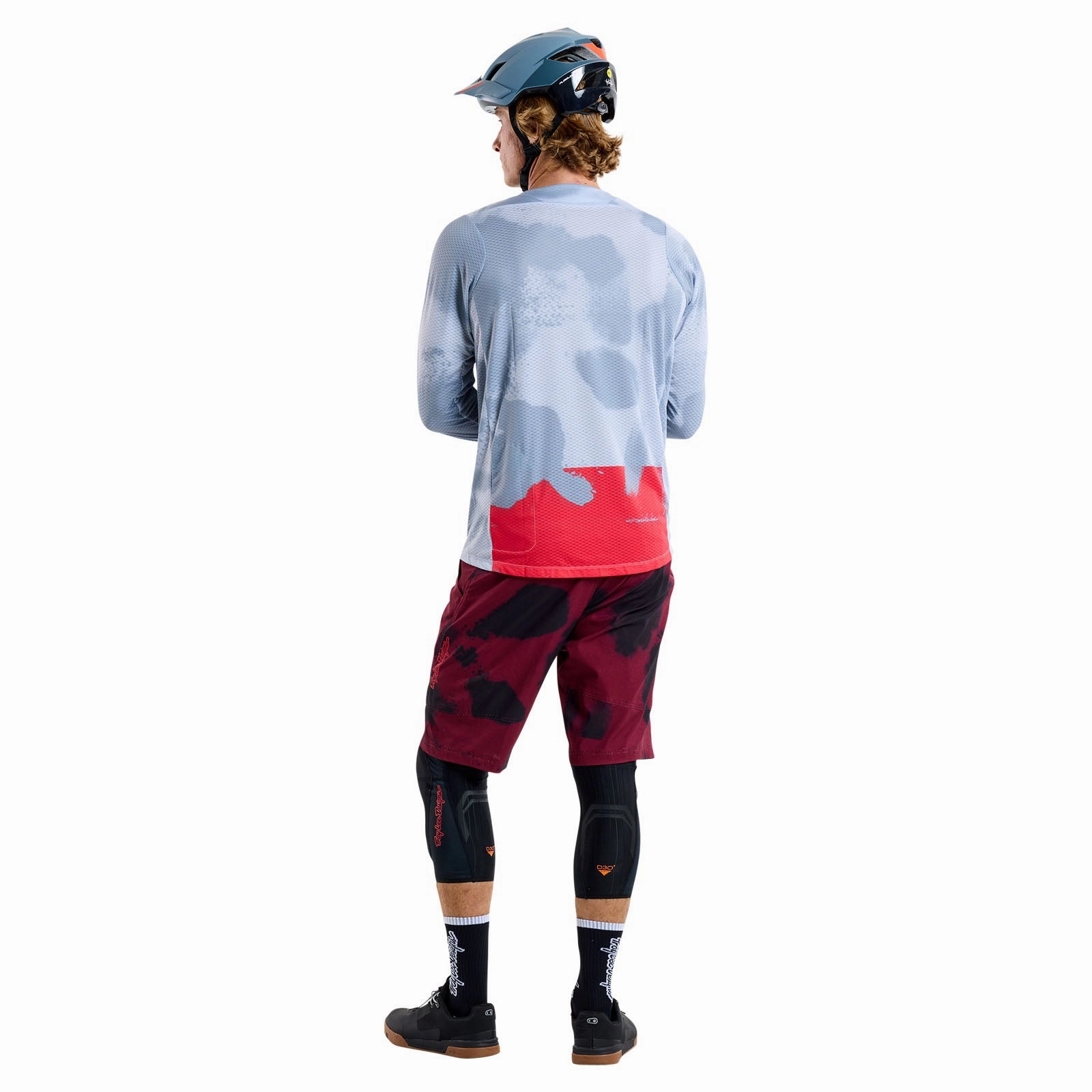 Skyline Air Short Shell Flared Oxblood